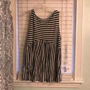 Dark green maternity tank